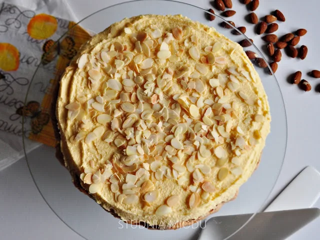 Ciasto z nadzieniem migdałowym 480 g